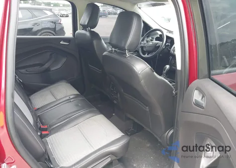 2019 Ford Escape Se z USA, uszkodzony, nr VIN 1FMCU9GD7KUC18085